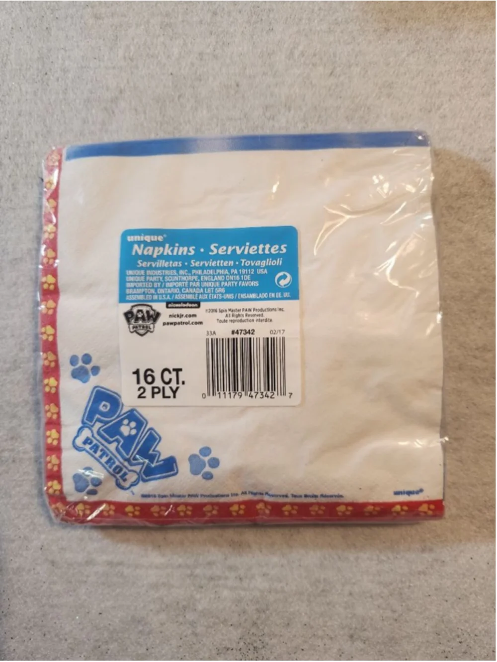 10 Piece Paw Patrol Birthday Party Supplies Tablecloths, Napkins, Plates, Favors